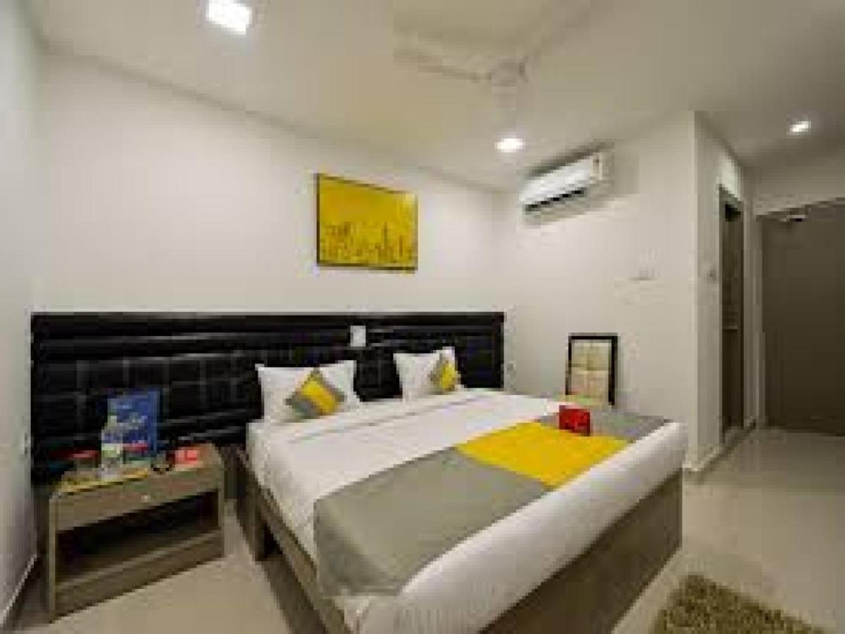 La Riviera Suites Madhapur Hyderabad Eksteriør bilde